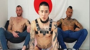 Yoshi – Japanese porn star destroyed by 2 huge raw dicks (Bareback)