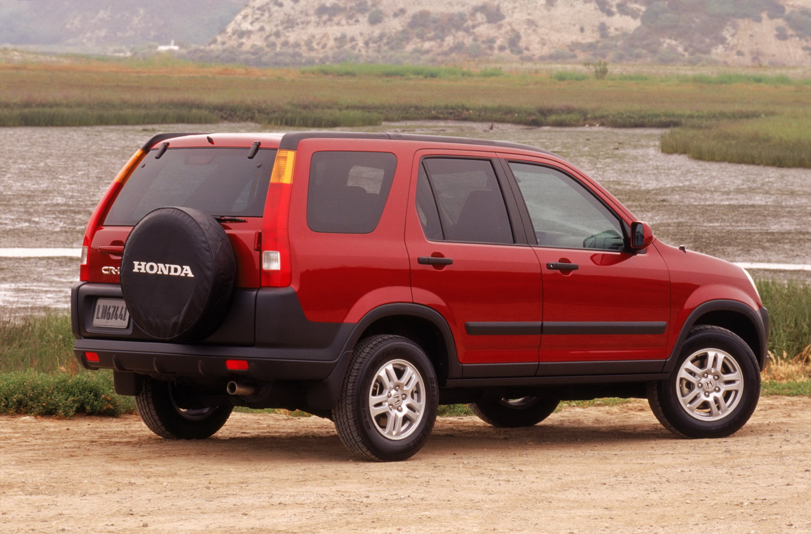 Honda Adds 2003-2005 CR-V Models To The Takata Airbag Recall
