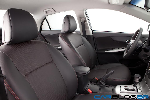 Toyota Corolla 2013 - interior