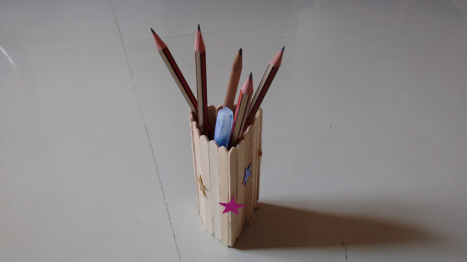 Art and Craft Pencil Holder using Popsicle Sticks