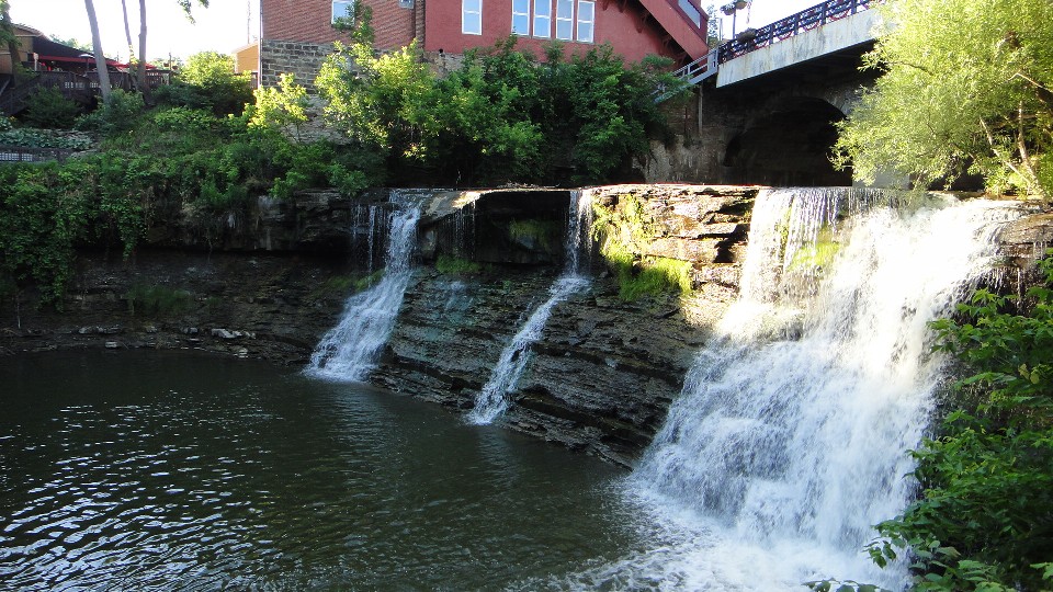 RoadToParnassus: Traveling Back in Time to Chagrin Falls, Ohio