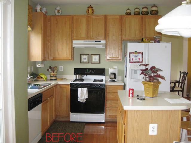 Closing The Space Above The Kitchen Cabinets Remodelando La Casa