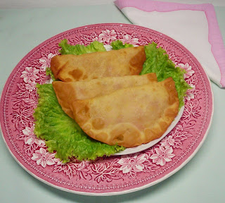 Empanadillas de Tofu, Cebolla Confitada y Pimiento Asado.