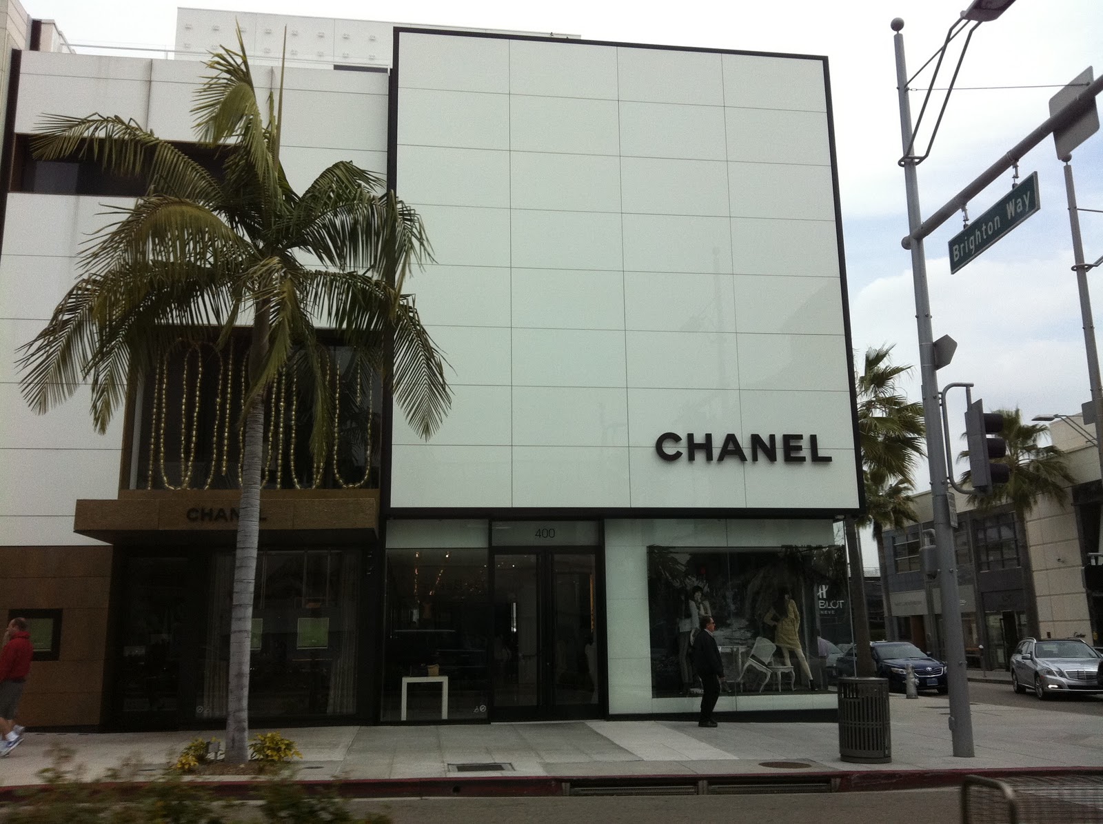 Black Sparrows Nest: Los Angles Chanel Store