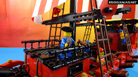 Skulltail-LEGO-Pirate-Ship-09.jpg