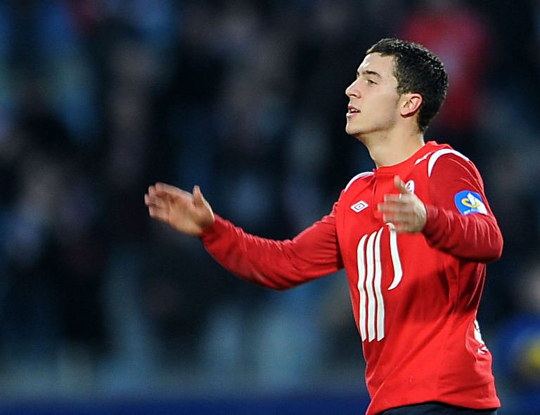 Football Players: Eden Hazard Profile and Images,Pictures 2012