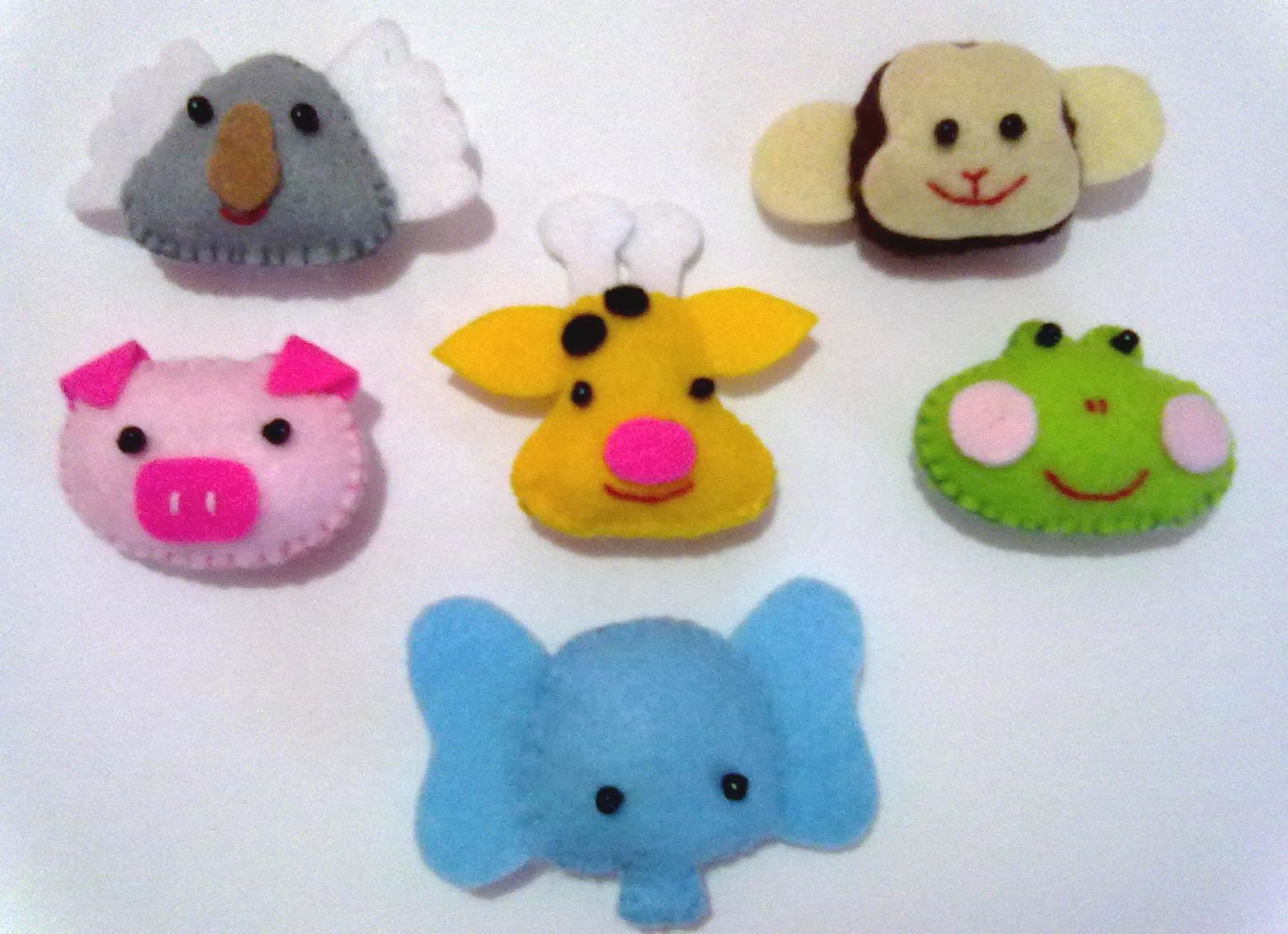 Kartika SouvenirAksesories Gantungan Kunci &amp;