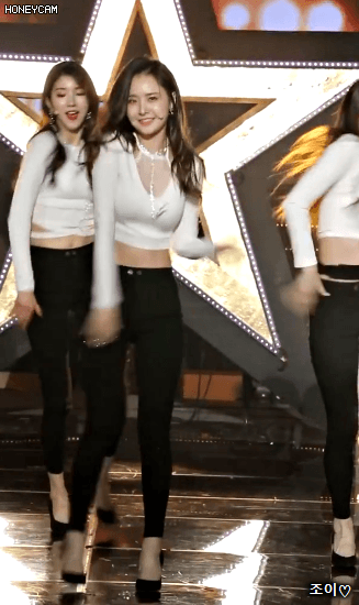 또 레전드 찍어버린듯한 더유닛 우희 직캠 ㄷㄷㄷㄷ.gif | 인스티즈