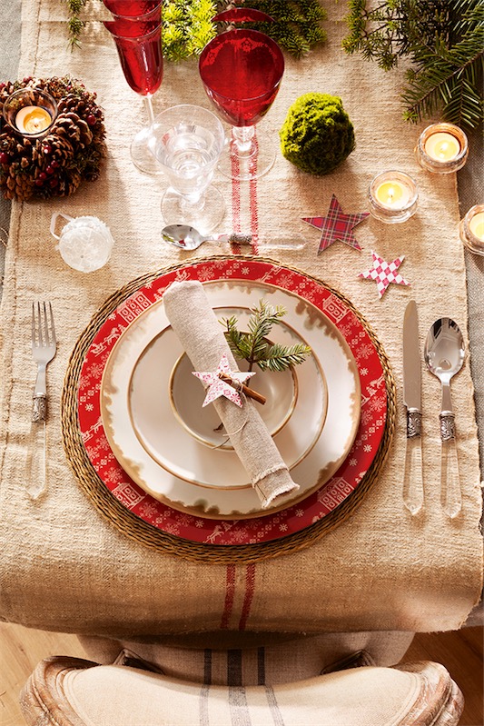 mesa de Navidad rústica y en rojo chicanddeco