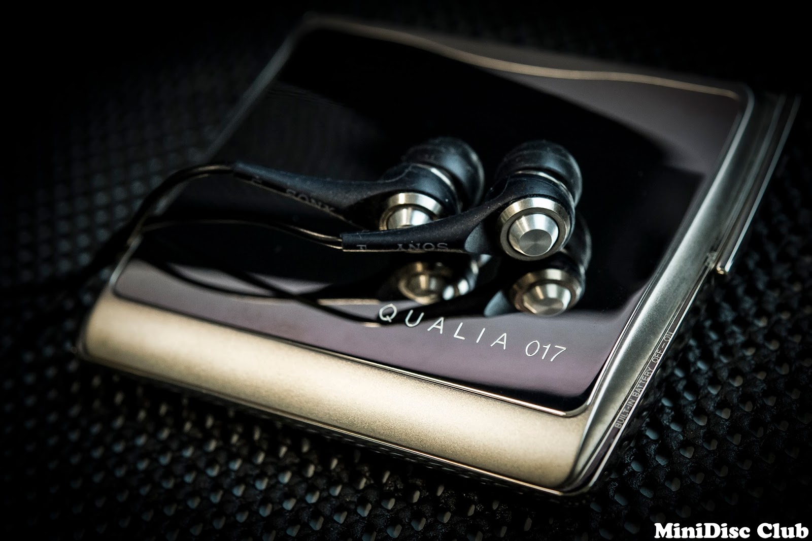 MiniDisc Club 華麗對決之音質篇 SONY NWWM1Z VS QUALIA 017