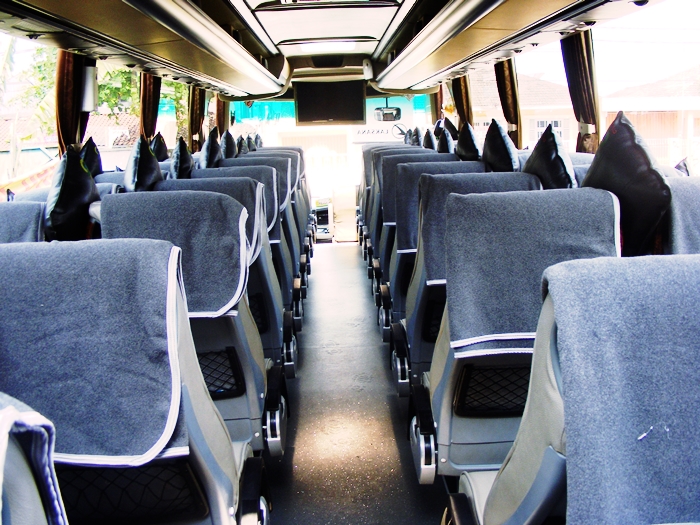 Bus Pariwisata Seat 47: Kenyamanan dan Efisiensi dalam Satu Paket