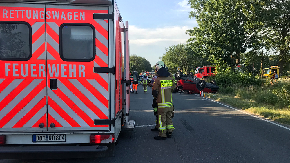 nrw-aktuell.tv: Schwerer Verkehrsunfall in Bottrop fordert neun ...