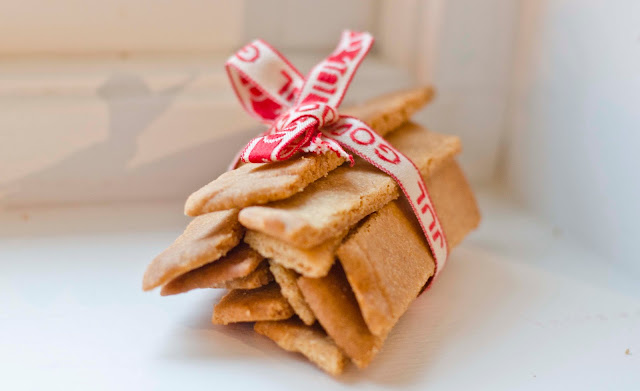 Cup and Cakes: Cola Pinner