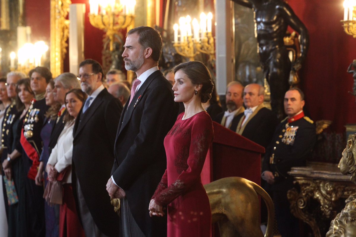 Queens of England The Royal Wardrobe gala gowns galore