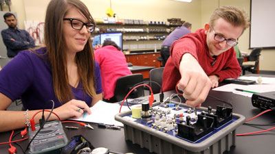 kegiatan mahasiswa jurusan teknik mesin dan teknik elektro