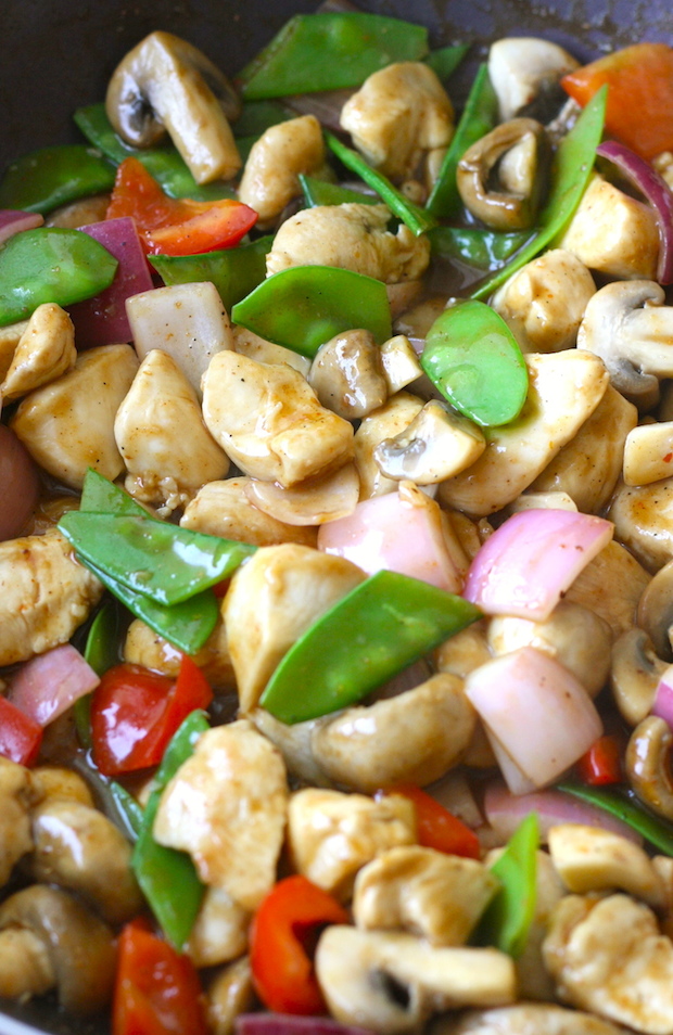 spicy cashew chicken recipe by SeasonWithSpice.com