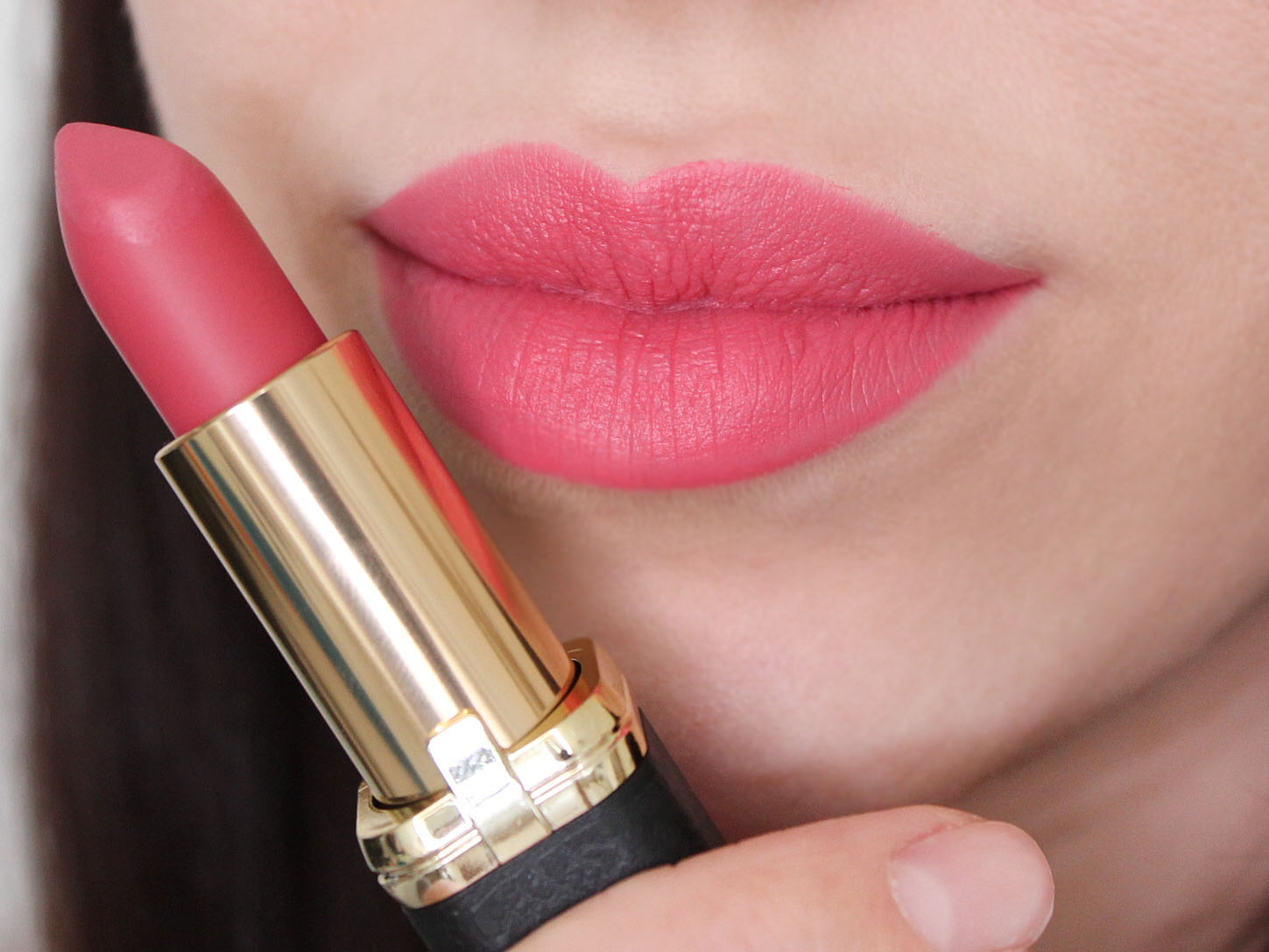 L'Oreal Color Riche Matte Addiction Lipstick 241 Pink a Porter