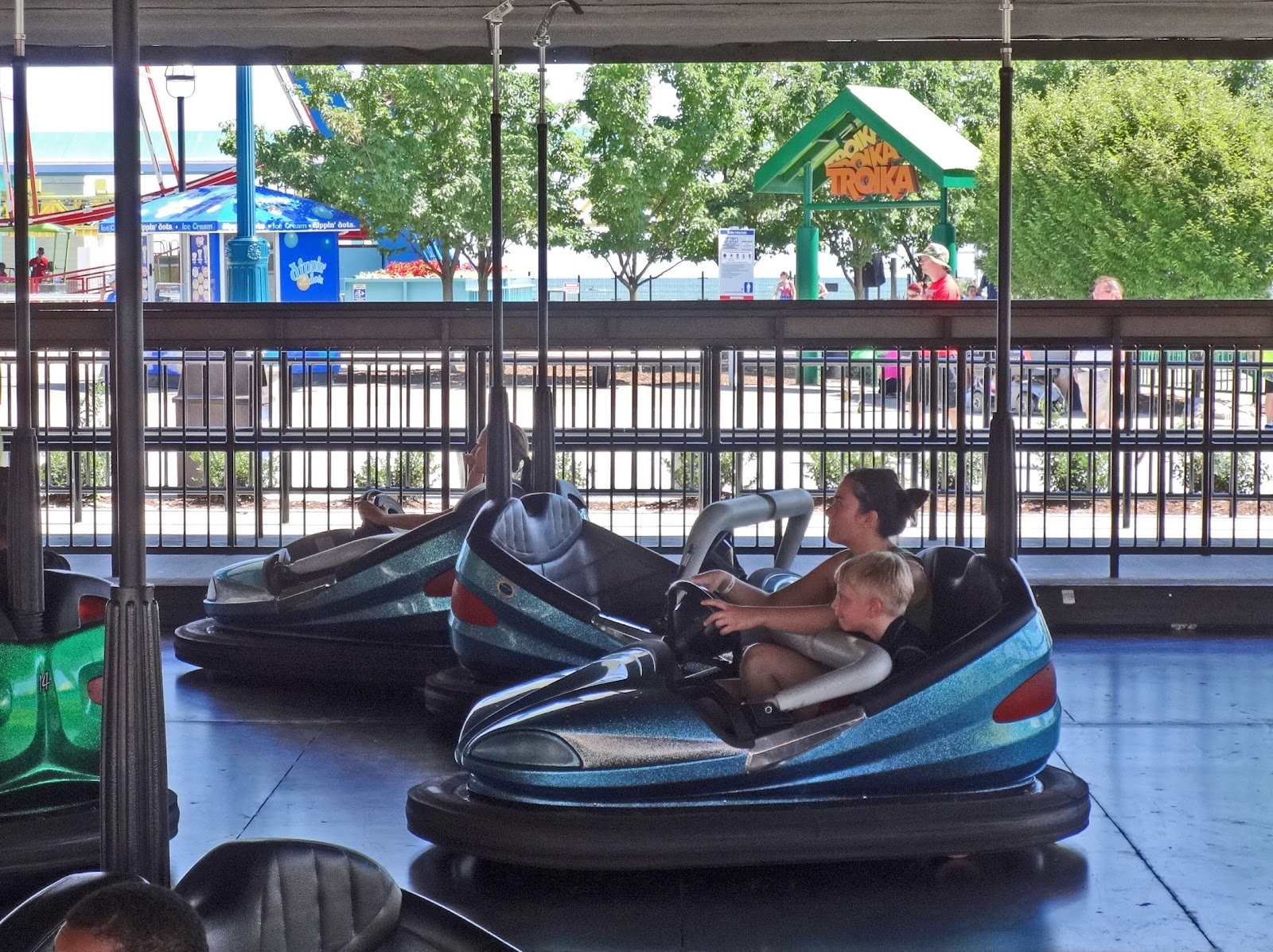 Jax Stumpes Grandsons do Cedar Point (8/3/2016)
