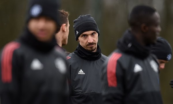 Oficial: Manchester United, rescinde contrato Ibrahimovic