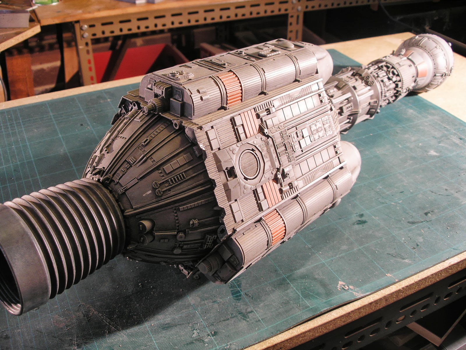 RC Sci Fi Old Spaceship model Part 1