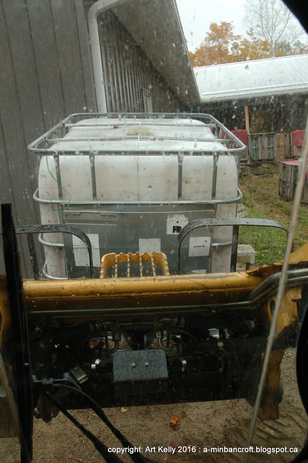 Living Off Grid 45.05 N, 77.85 W WATER TANKS