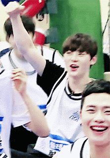 %25ED%2599%25A9%25EB%25B3%25B4.gif
