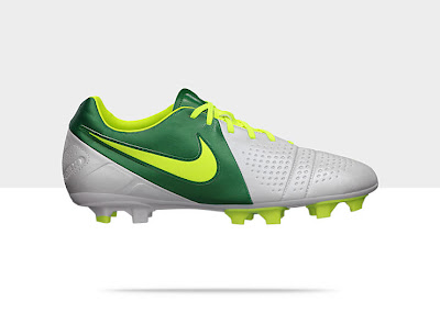 Nike Official Store. Soccer Shoes and Cleats Online!: 2012-12-09