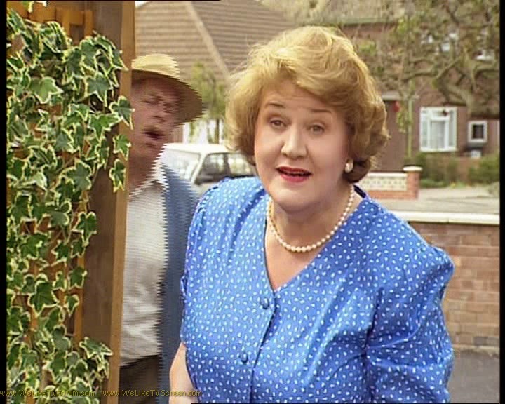 We Like TV Screen & We Like TV Forum: Keeping Up Appearances - 01x02
