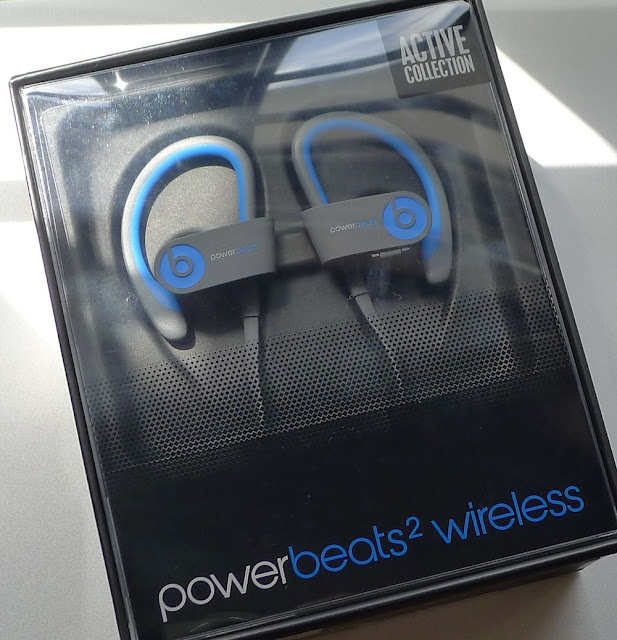Beats Powerbeats2 Wireless packaging