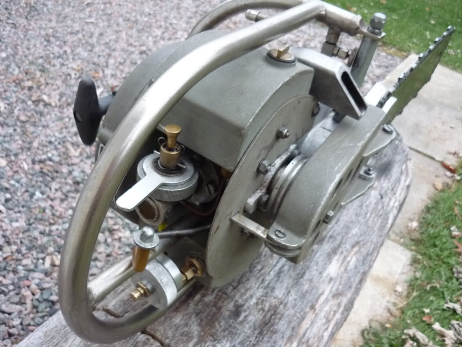 VINTAGE CHAINSAW COLLECTION S (DIESEL).