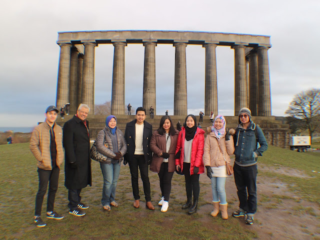 Pemandangan Indah dari Calton Hill