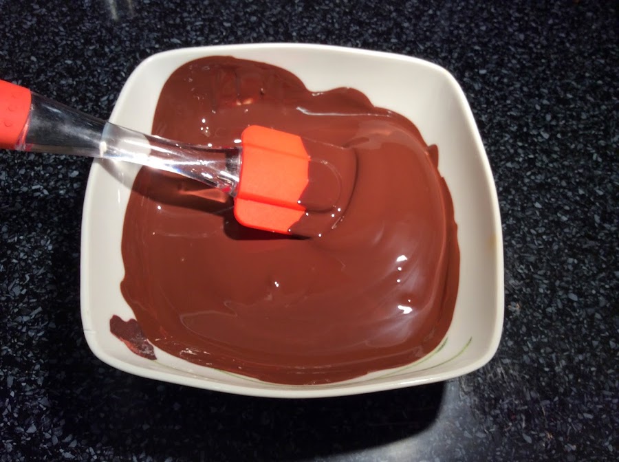 Chocolate para postres fundido al baño maría