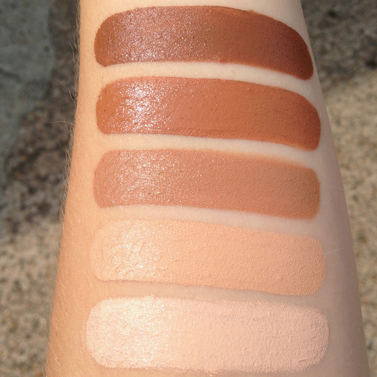 Crown Brush 10 Concealer Palette Review & Swatches