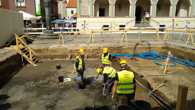 Wykopaliska archeologiczne na Starym Rynku w Poznaniu