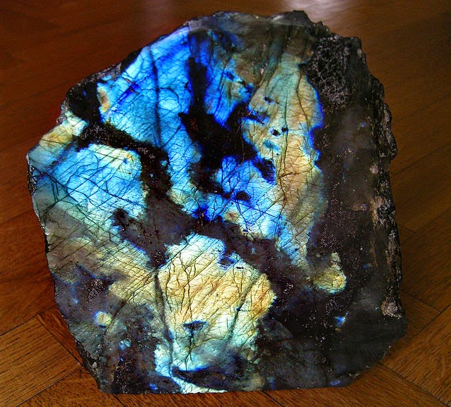 Labradorite Mineral