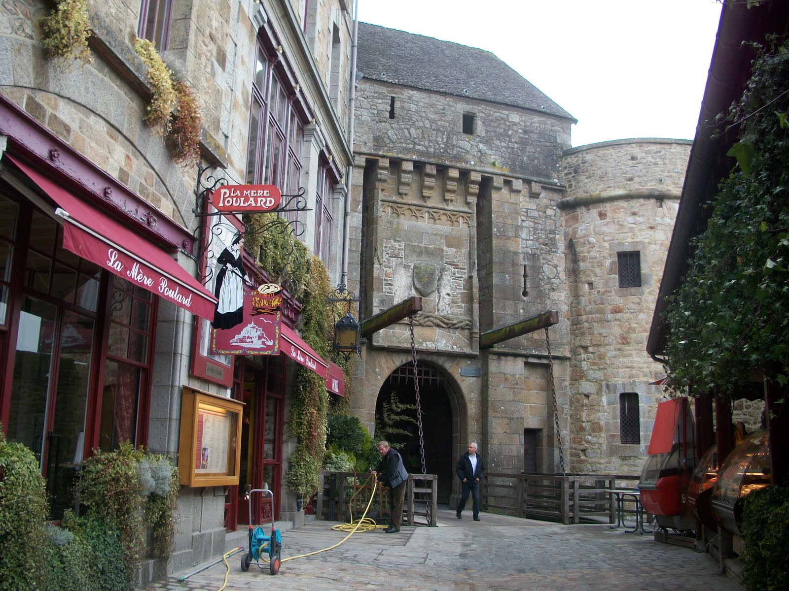 Ma blague Normandy, Mont St. Michel, and Chartres