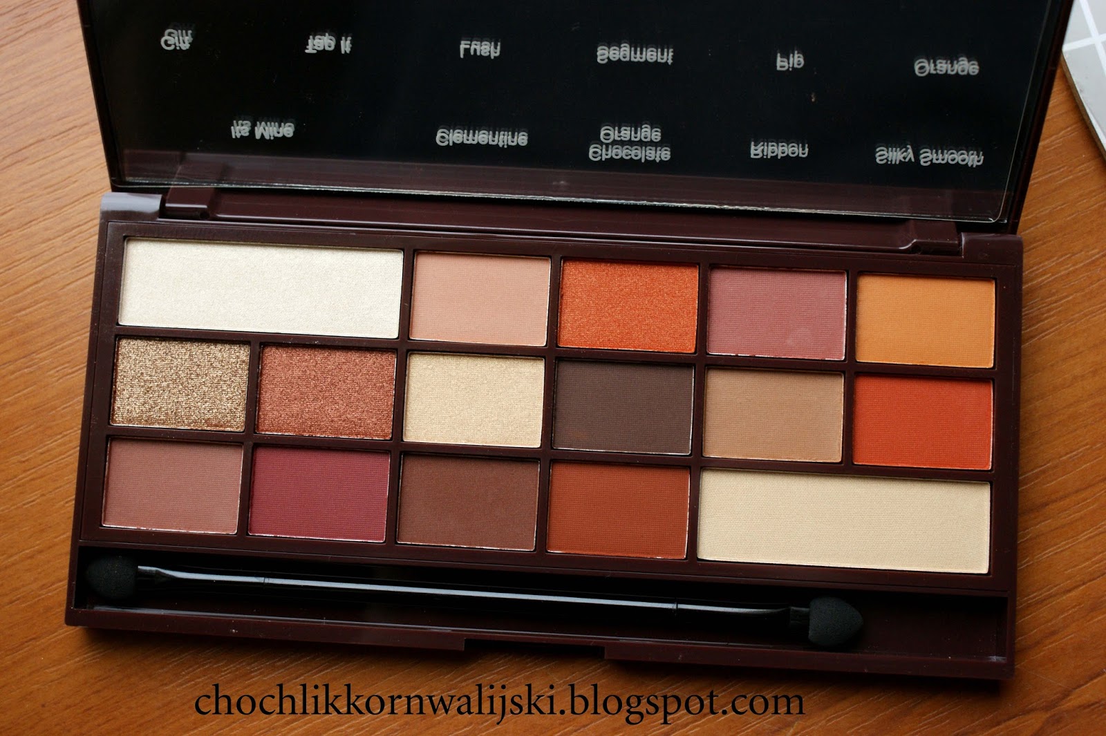 Kosmetyczka Chochlika Makeup Revolution I Heart Makeup Chocolate