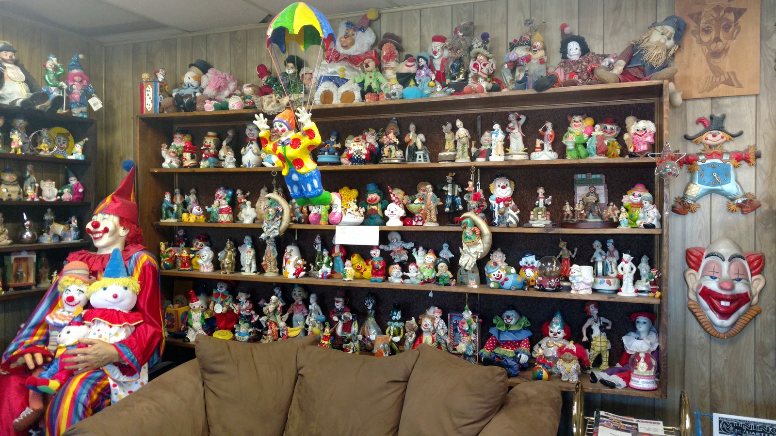 What Am I Doing? The Clown Motel Tonopah, Nevada