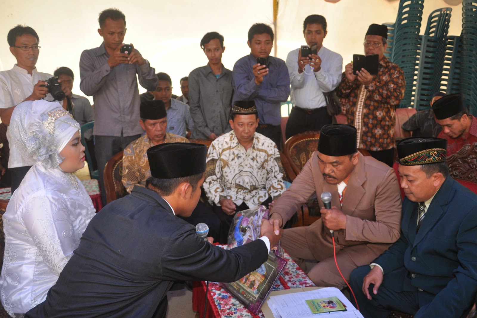 MC Pernikahan Gaya Islami dalam Pernikahan Achriza Danarko