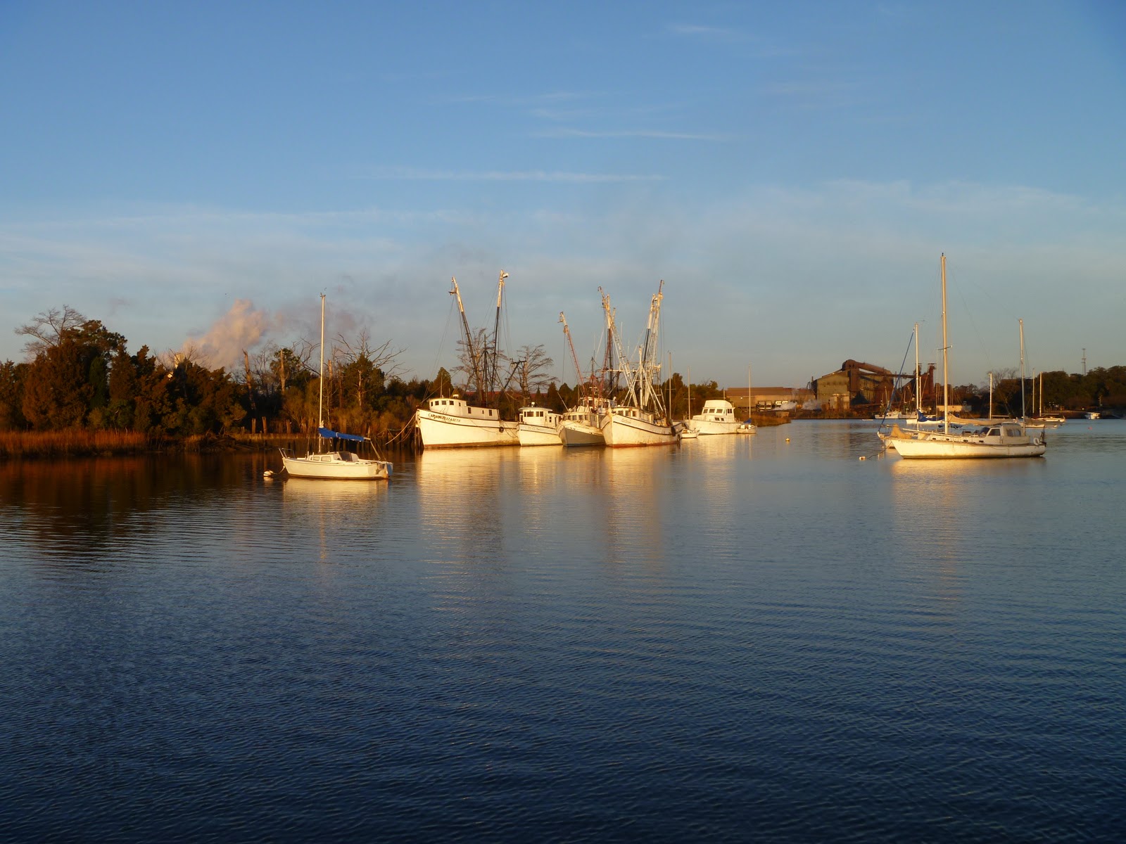 S/V TIDES INN Sailing Adventures SC