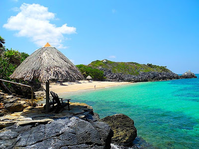 bliss beach, best roatan weather, paya bay resort, chillout stations, beauty, the black iguana, beach bar, naturism, 