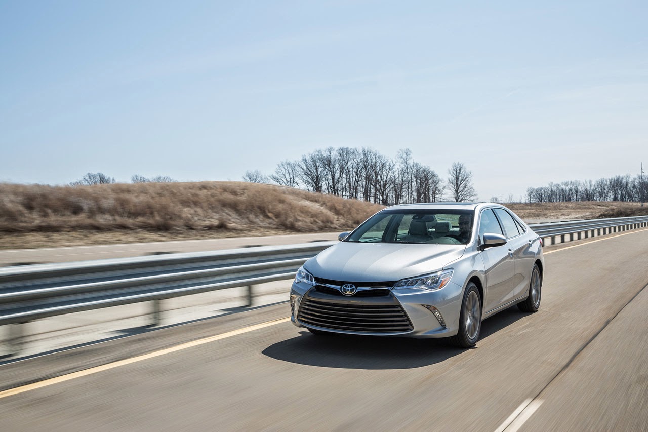Toyota Camry v50 2015