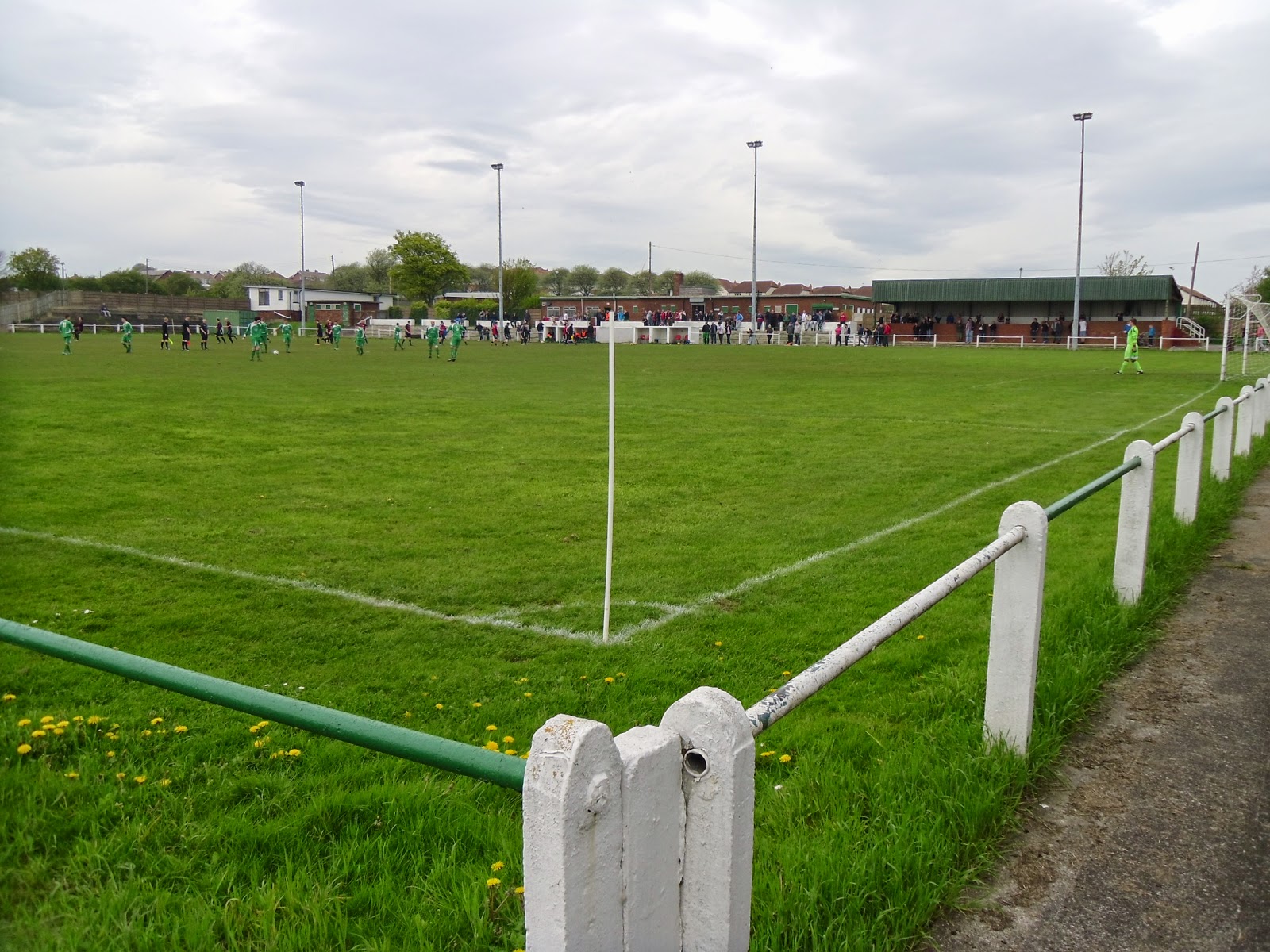 Damage In The Box! EASINGTON COLLIERY (Welfare Ground)