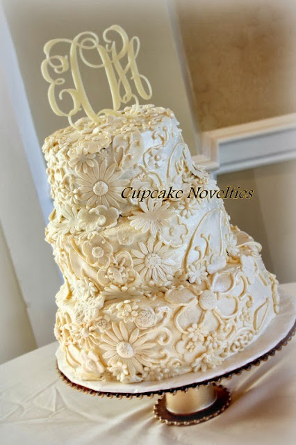 Vintage Style Ivory Floral Lace Applique Wedding Cake in Winchester VA