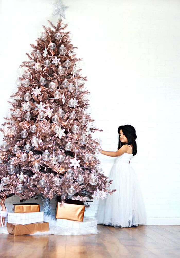 DIY to Try spray painted Christmas tree Ohoh deco