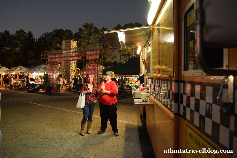 Ночной рынок в Атланте