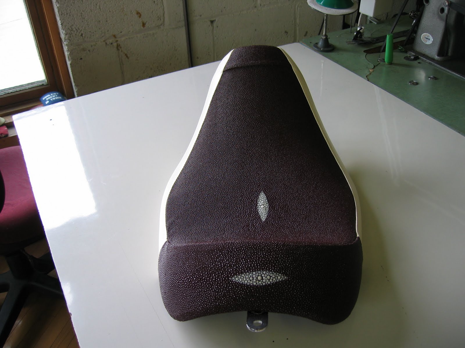 stingray motorcycle seat