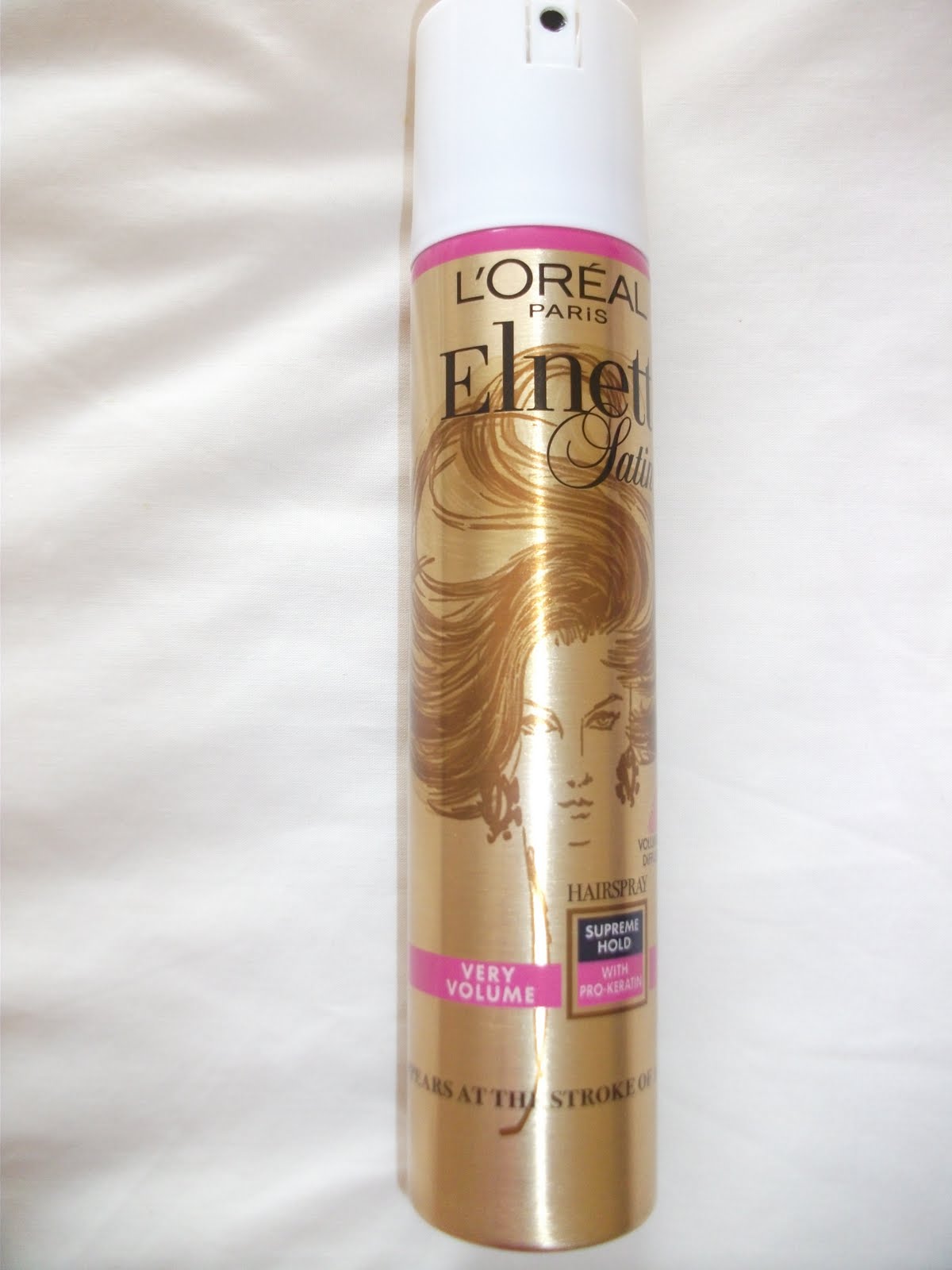 Stay for tea? L'Oreal Paris Very Volume Hairspray Review