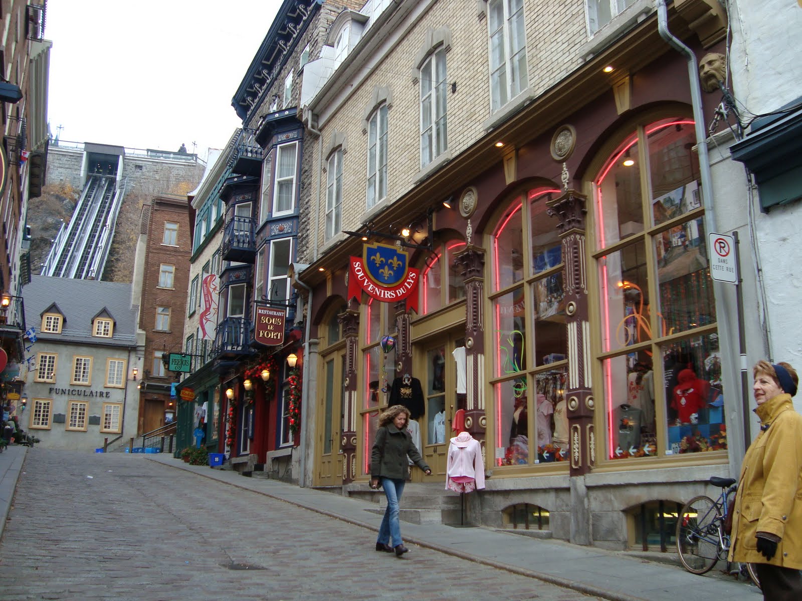 here.there.everywhere Quebec City 2010 Funicular Elevator In Quebec City