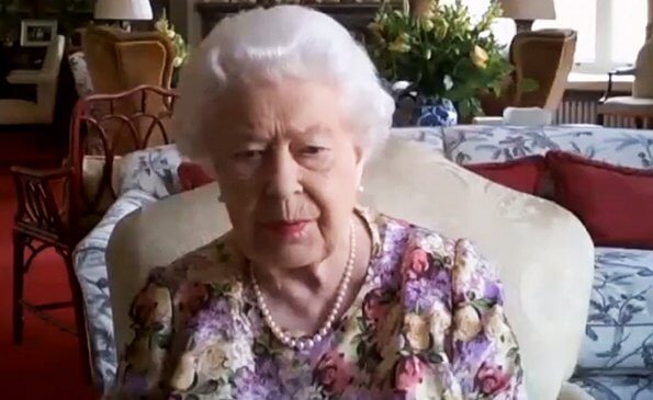 Queen Elizabeth and Queen's daughter, Princess Anne attended a video conference. Queen's pearl necklace and diamond brooch